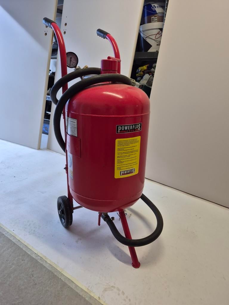 Powerplus Mobiele Zandstraler - Krachtig en Draagbaar, Ophalen of Verzenden, Gebruikt