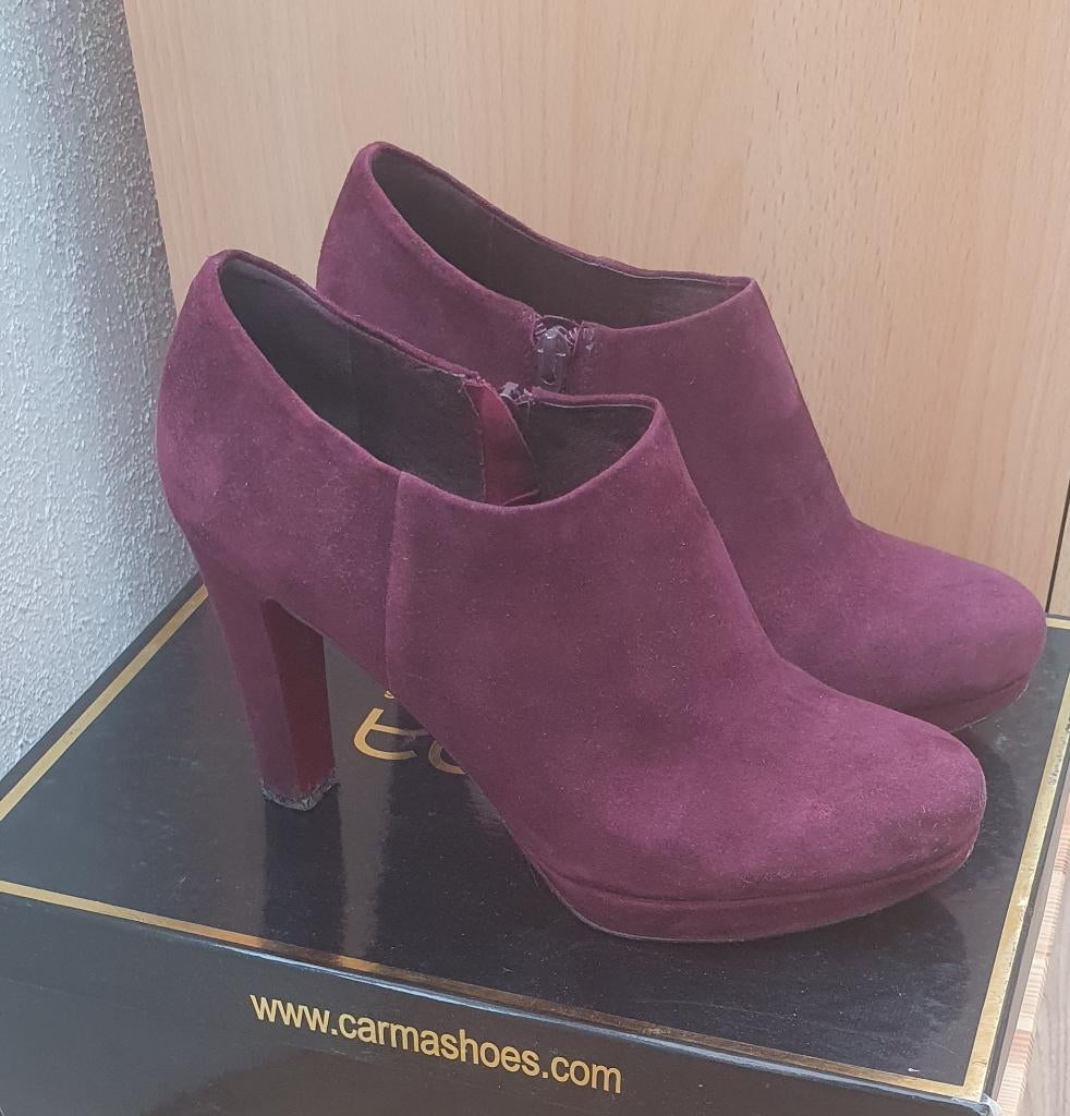 Carma bordeaux leren korte laarsjes 40 zgan, Ophalen of Verzenden, Zo goed als nieuw, Schoenen met hoge hakken, Rood