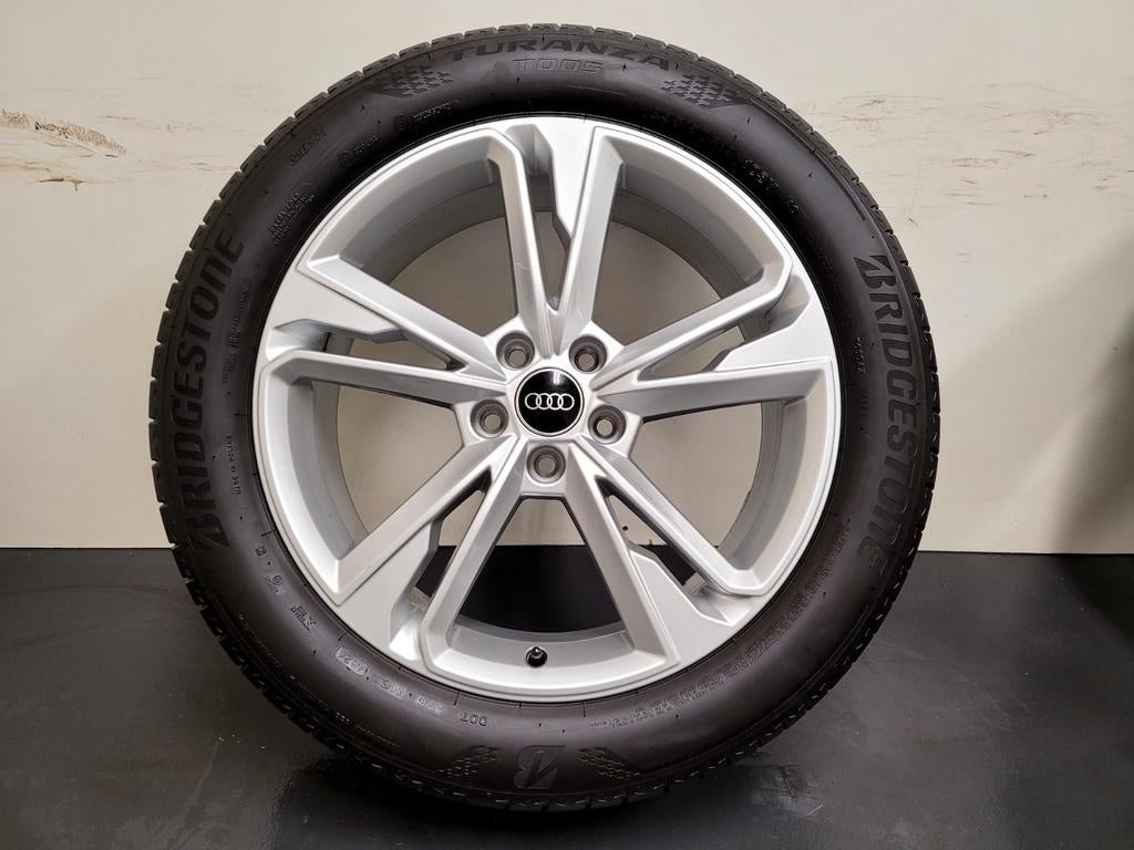 Zgan 19 inch audi Q3 S-LINE velgen 235 50 19 seat skoda vw, Auto-onderdelen, Banden en Velgen, Gebruikt, Banden en Velgen, 235 mm