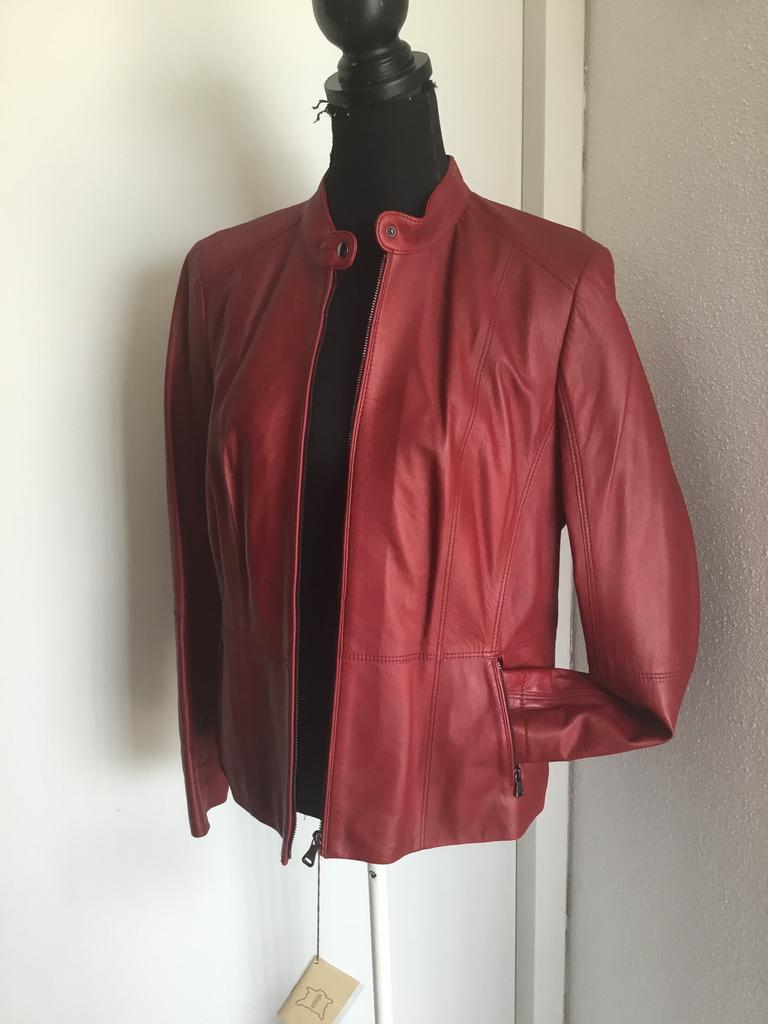 Mooi zacht NIEUW Leren Jasje Gerry weber rood met kaartje, Ophalen of Verzenden, Nieuw, Maat 42/44 (L), Rood