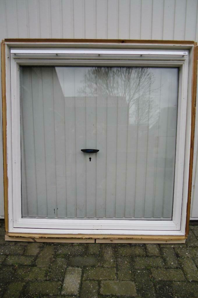 Velux dakraam 134 x 140 cm (GGL 8 / 808 /U08) met gootstuk, Ophalen, Gebruikt, 120 tot 160 cm, 120 tot 160 cm