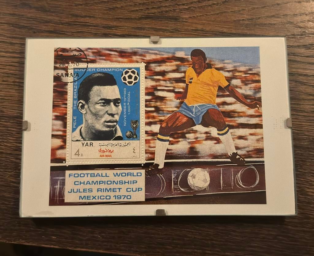 Ingelijste Pelé memorabilia – WK 1970 postzegel & afbeelding, Ophalen of Verzenden, Buitenlandse clubs, Poster, Plaatje of Sticker