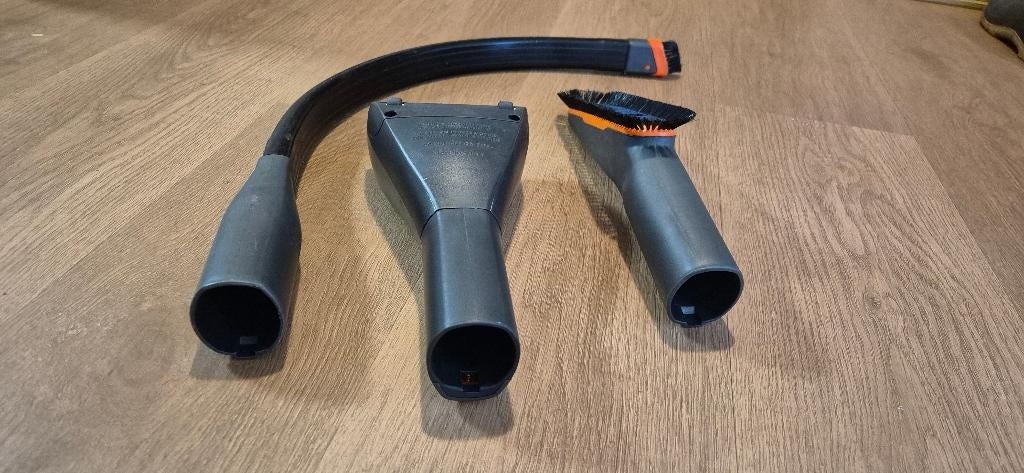 AEG AKIT112 Huis & Auto Kit - Mondstukset, Ophalen of Verzenden, Zo goed als nieuw, Overige typen