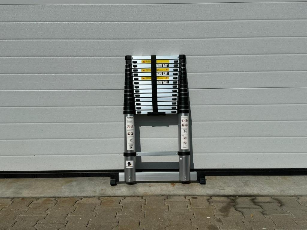 Telescoopladder | Nürnberg | 4.4M | NIEUW OP VOORRAAD!, Nieuw, Ophalen of Verzenden, Ladder, Opvouwbaar of Inschuifbaar