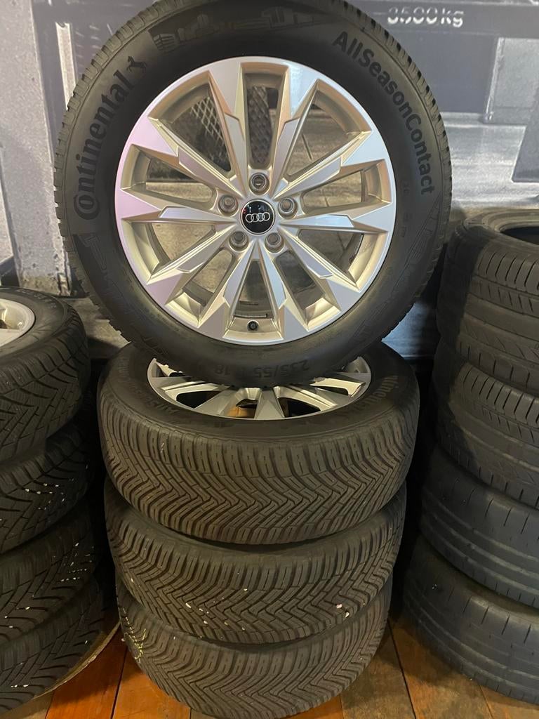 Audi Q3 Wielset 235/55R18 Continental All-Season - Zeer Goed, Ophalen, 18 inch, Gebruikt, Banden en Velgen