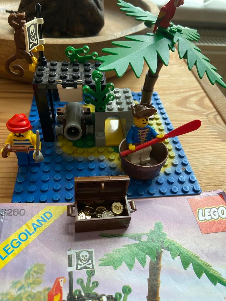 Lego Pirates Eiland Schuilplaats 6260, Ophalen of Verzenden, Zo goed als nieuw, Complete set, Lego