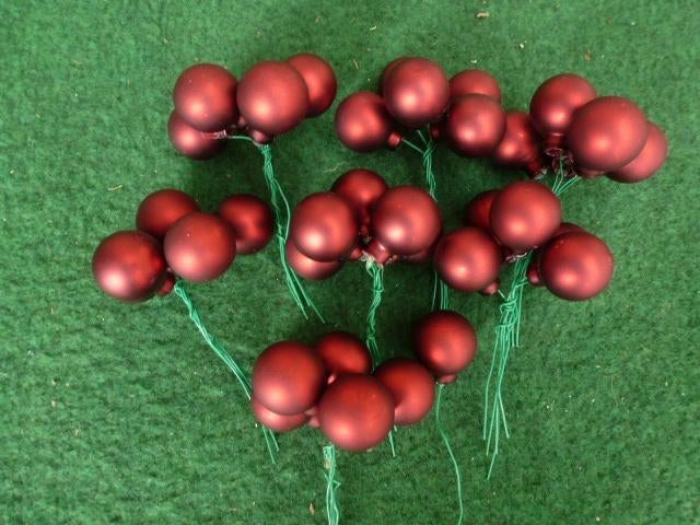 36 rode matte glas kerstballen 25 mm op stok 12 cm, Diversen, Ophalen of Verzenden, Nieuw