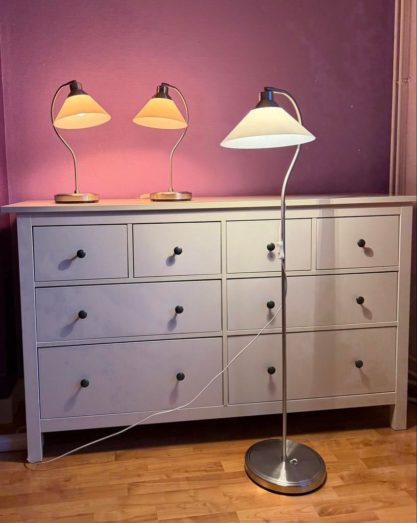 Drie vintage Ikea Kroby lampen - Nikkel - Melkglazen kap, Huis en Inrichting, Lampen | Vloerlampen, Gebruikt, Glas, Ophalen