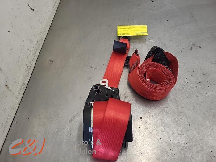 Veiligheidsgordel rechts-voor van een Renault Master, Auto-onderdelen, Gebruikt, -, Renault, -