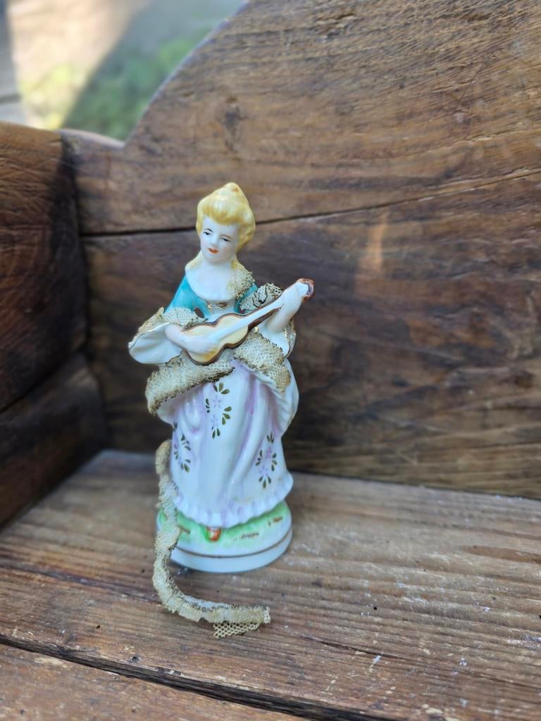 Vintage Porseleinen Figuur Dame met Gitaar, Ophalen of Verzenden