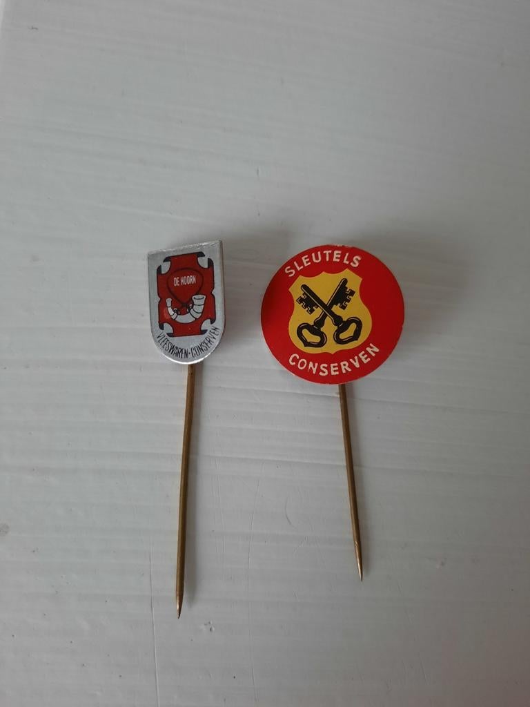 Sleutels Conserven en De Hoorn Vleeswaren-conserven Speldjes, Ophalen of Verzenden, Zo goed als nieuw, Merk, Speldje of Pin