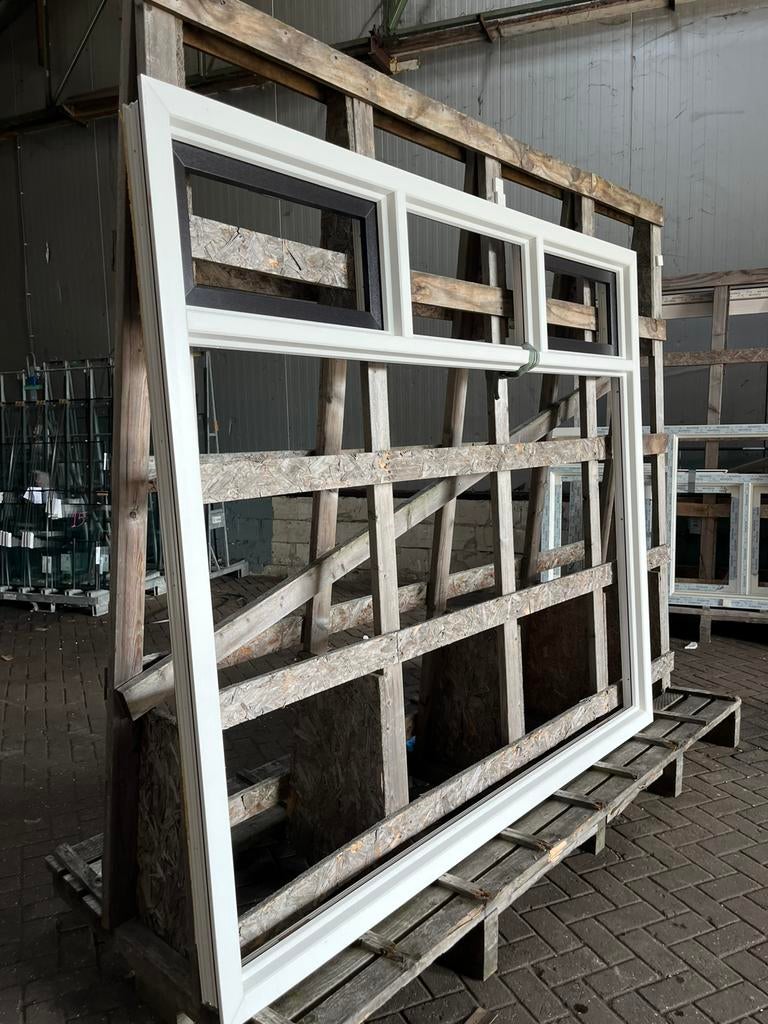 Nieuw kozijn schuco, Doe-het-zelf en Verbouw, Kozijnen en Schuifpuien, Ophalen, Kunststof, Zo goed als nieuw, 150 tot 225 cm