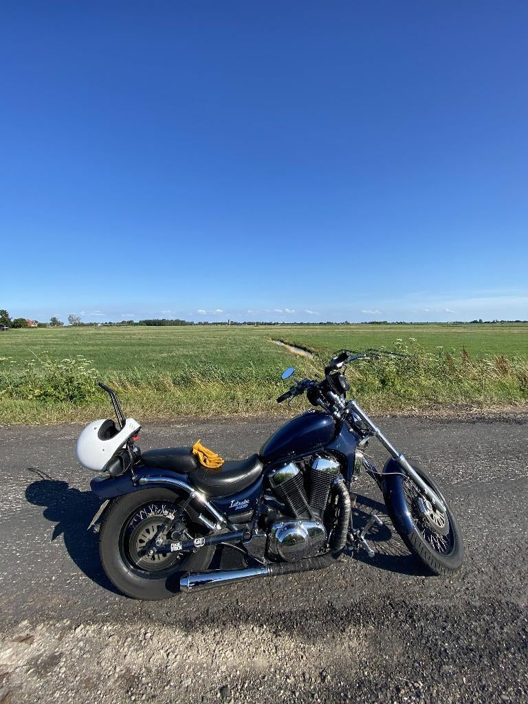 Unieke Suzuki Intruder 1400 (Nieuwe Accu en Banden etc), Motoren, Cardan-aandrijving, 2 cilinders, Chopper, 1400 cc