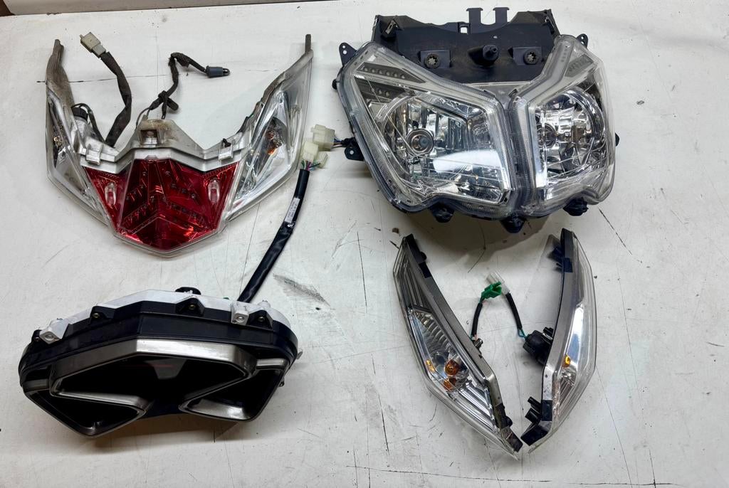 Veel onderdelen Sym Jet14 Euro4 brom, Fietsen en Brommers, Brommeronderdelen | Scooters, Gebruikt, SYM, Sym, Ophalen of Verzenden