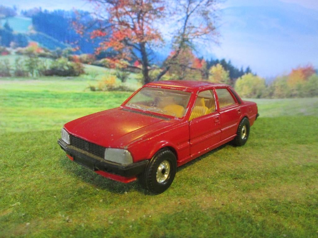 1:36 Peugeot 505 STi - Corgi, Hobby en Vrije tijd, Ophalen of Verzenden, Gebruikt, Auto, Corgi
