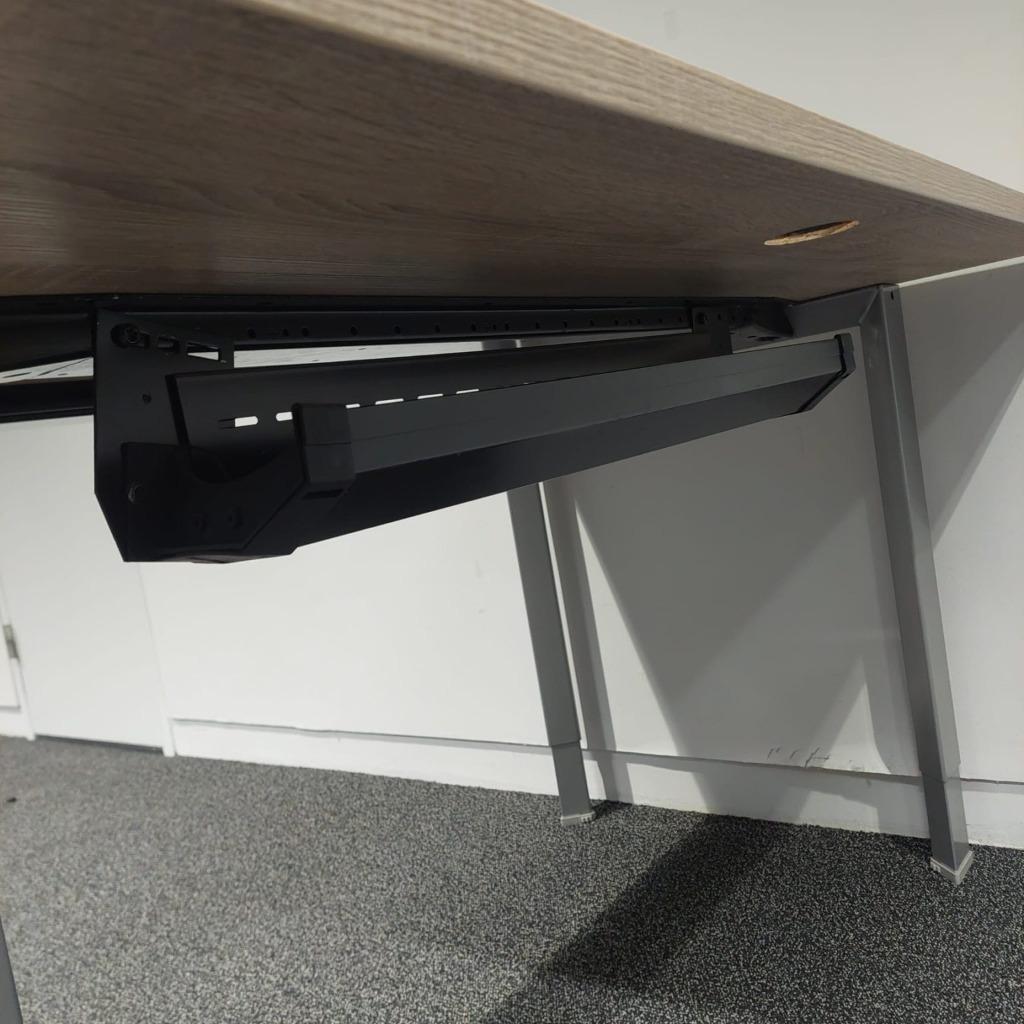Ahrend bureau met slinger en kabelgoot 120x80xH62-82cm,146st, Ophalen of Verzenden, In hoogte verstelbaar, Gebruikt