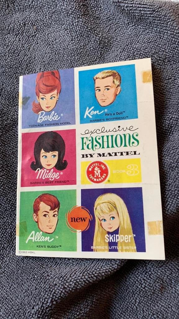 Exclusive Fashion Barbie boekje, Ophalen of Verzenden, Zo goed als nieuw