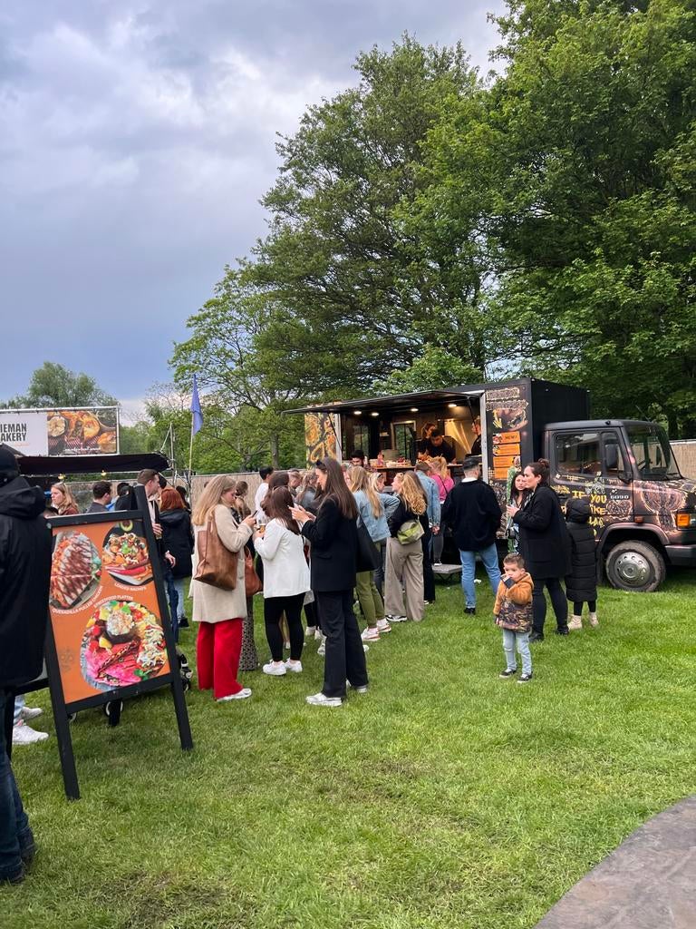 Unieke Foodtruck / verkoopwagen/ Mercedes-Benz 609 D 1990, foto 11