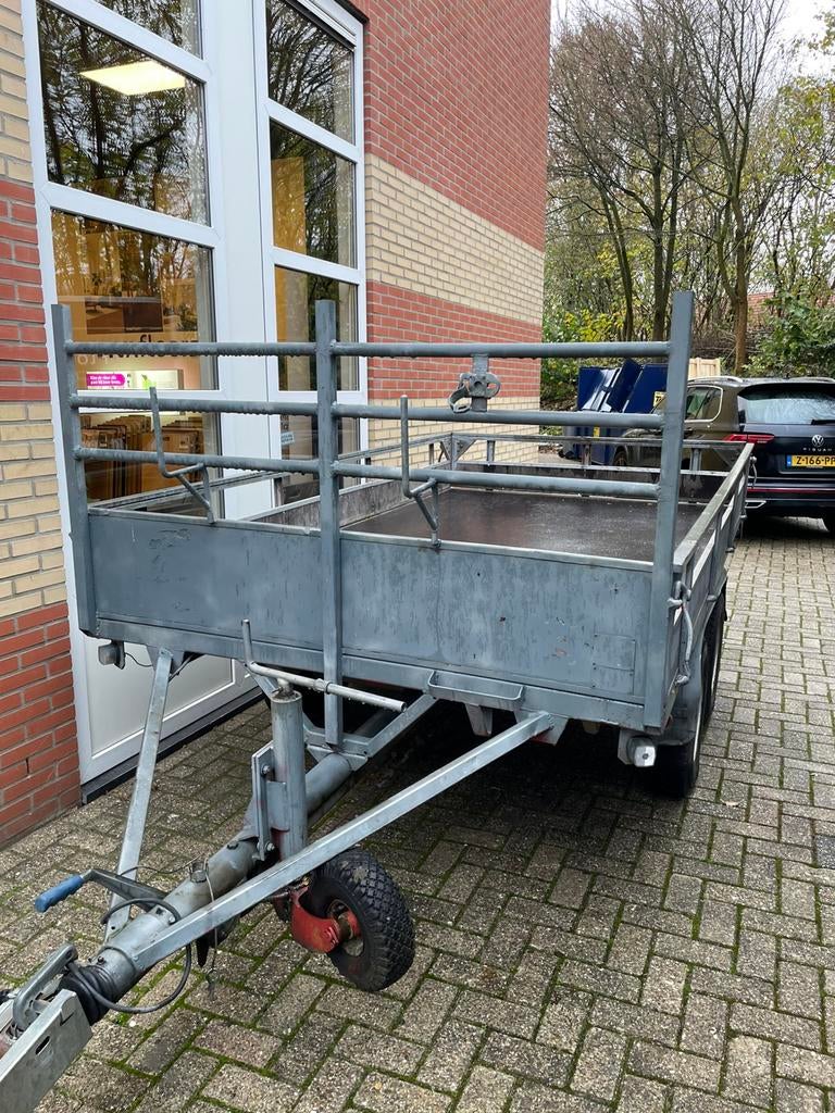 Tandemasser plateauwagen hoog model 175 x 310, Ophalen