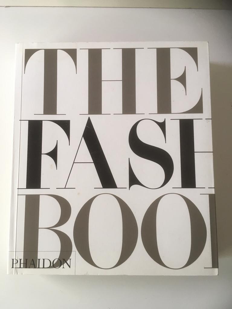 Phaidon Foto/Design Book ( in Hilversum ), Ophalen of Verzenden, Gelezen, Mode algemeen