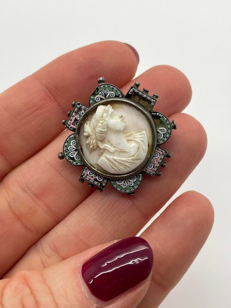 C525 Prachtige zilveren camee broche micromozaïek, Sieraden, Tassen en Uiterlijk, Antieke sieraden, Ophalen of Verzenden, Zilver