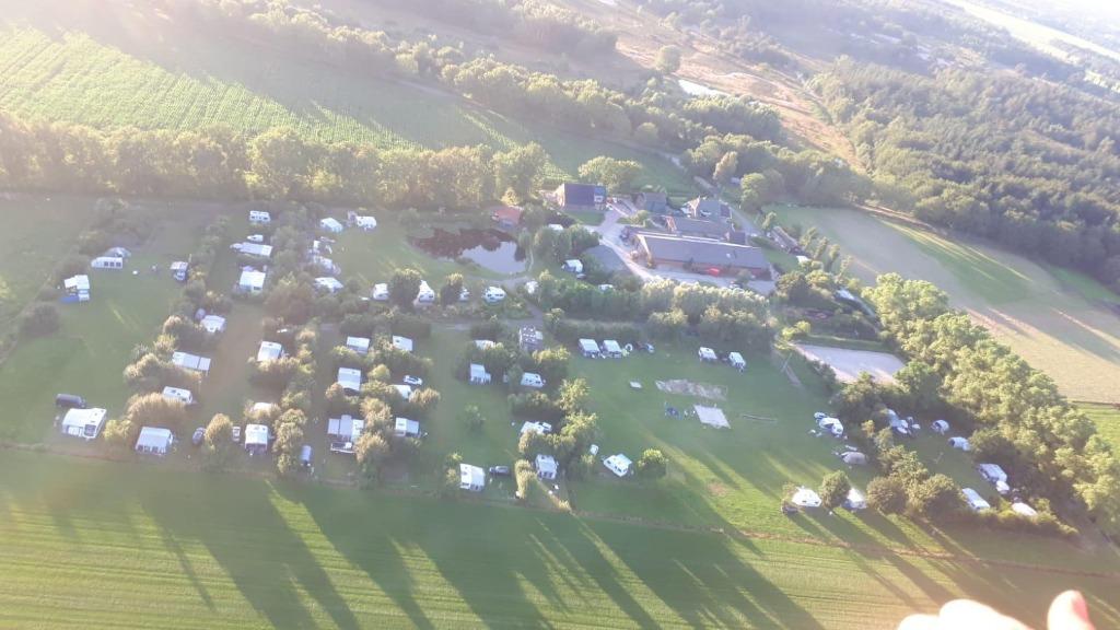 Camping in Bakkeveen, Wasmachine, Aan meer of rivier, Landelijk