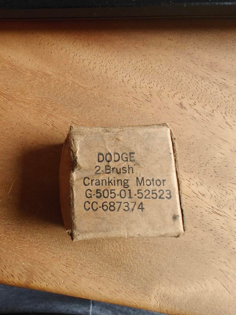 NOS 1/2 ton dodge koolborstels, Ophalen of Verzenden, Amerika