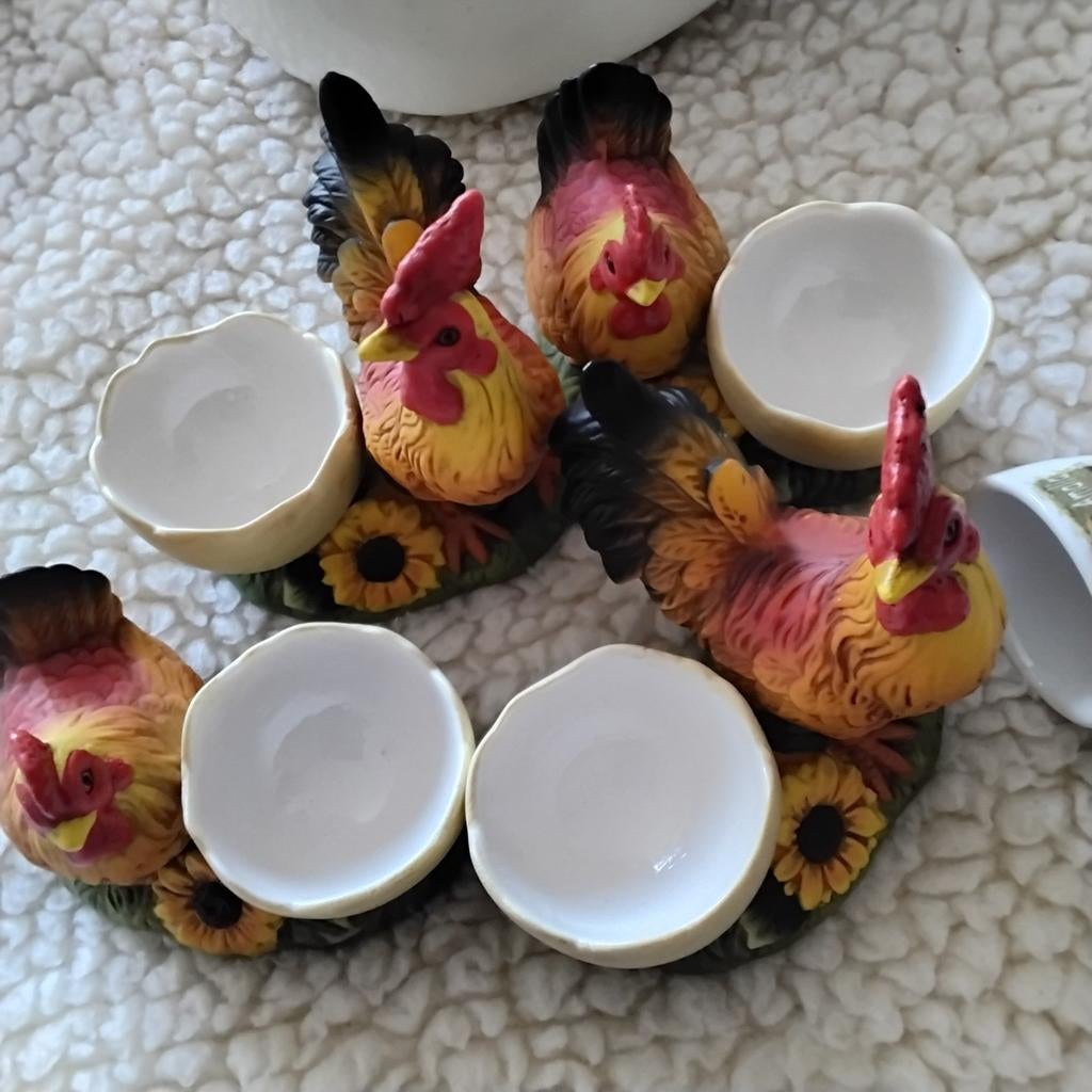 4 Leuke eierdopjes voor Pasen, Ophalen of Verzenden, Zo goed als nieuw