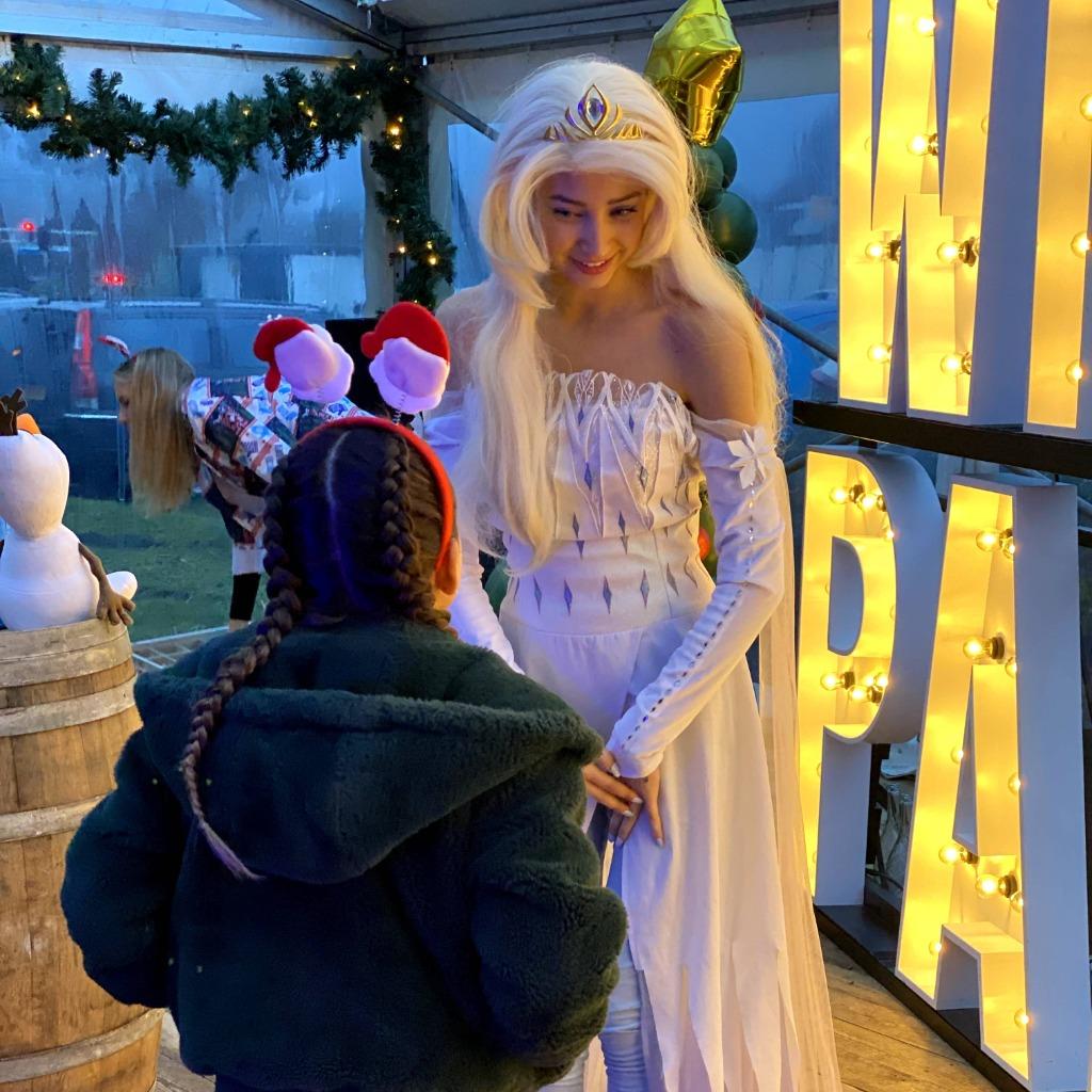 Meet & Greet - Prinses Elsa en/of Anna inhuren / huren, Diensten en Vakmensen, Kinderfeestjes en Entertainers