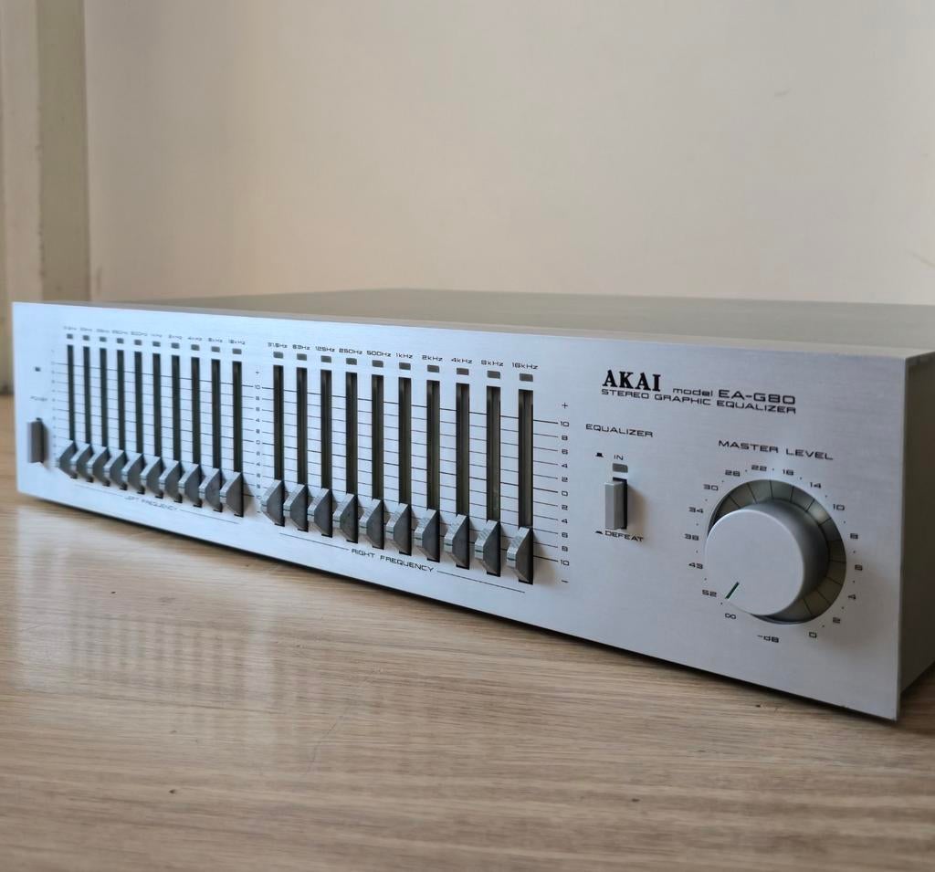 Akai EA-G80 Stereo Graphic Equalizer, Overige merken, Gebruikt, Ophalen of Verzenden, Minder dan 60 watt