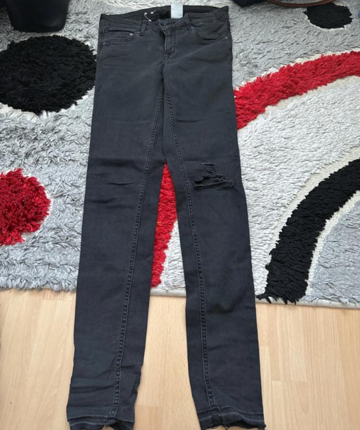 H&M broek, Ophalen of Verzenden, Zo goed als nieuw, Blauw, W28 - W29 (confectie 36)
