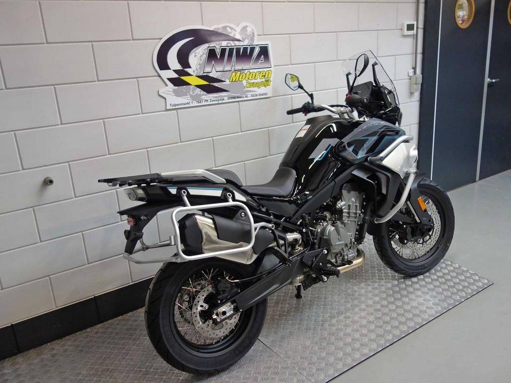 CFMOTO 800 MT SPORT, 2 cilinders, Motorrijbewijs A, Bedrijf, Onbekend