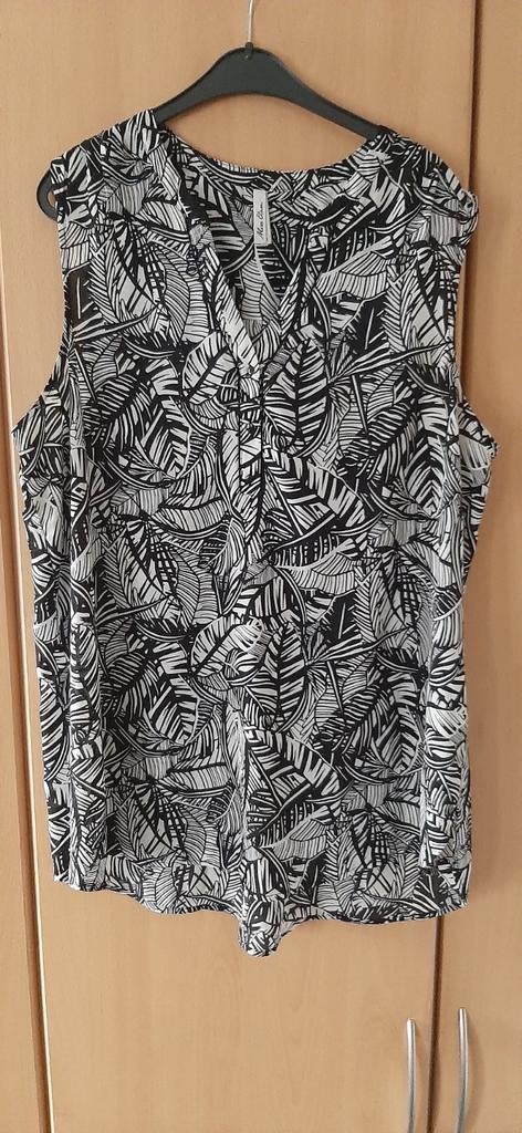Blouse - Maat 50 - Miss Etam, Ophalen, Maat 46/48 (XL) of groter, Zo goed als nieuw, Zonder mouw