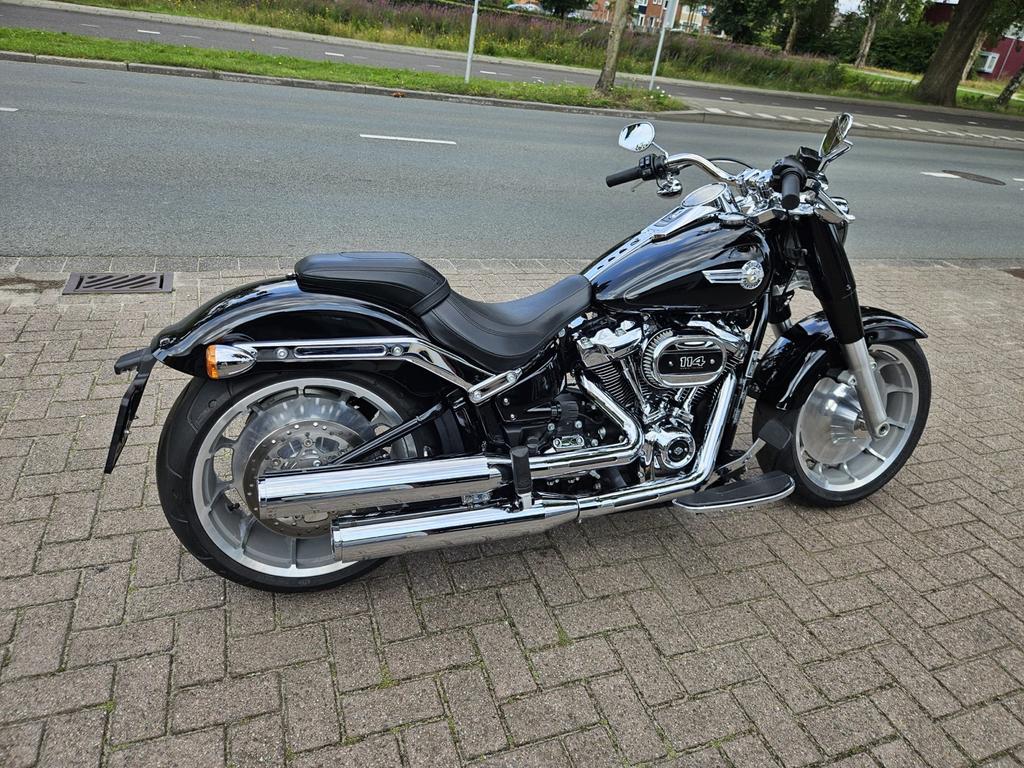 Harley Davidson Fat Boy 114 - weinig km, Motoren, Motoren | Harley-Davidson, 2 cilinders, Particulier, Meer dan 35 kW, ABS