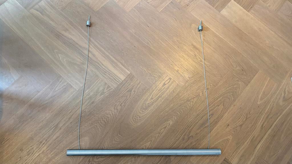 Moderne zwevende hangkapstok - Plafondmontage, Overige typen, Ophalen of Verzenden, Zo goed als nieuw, Minder dan 100 cm
