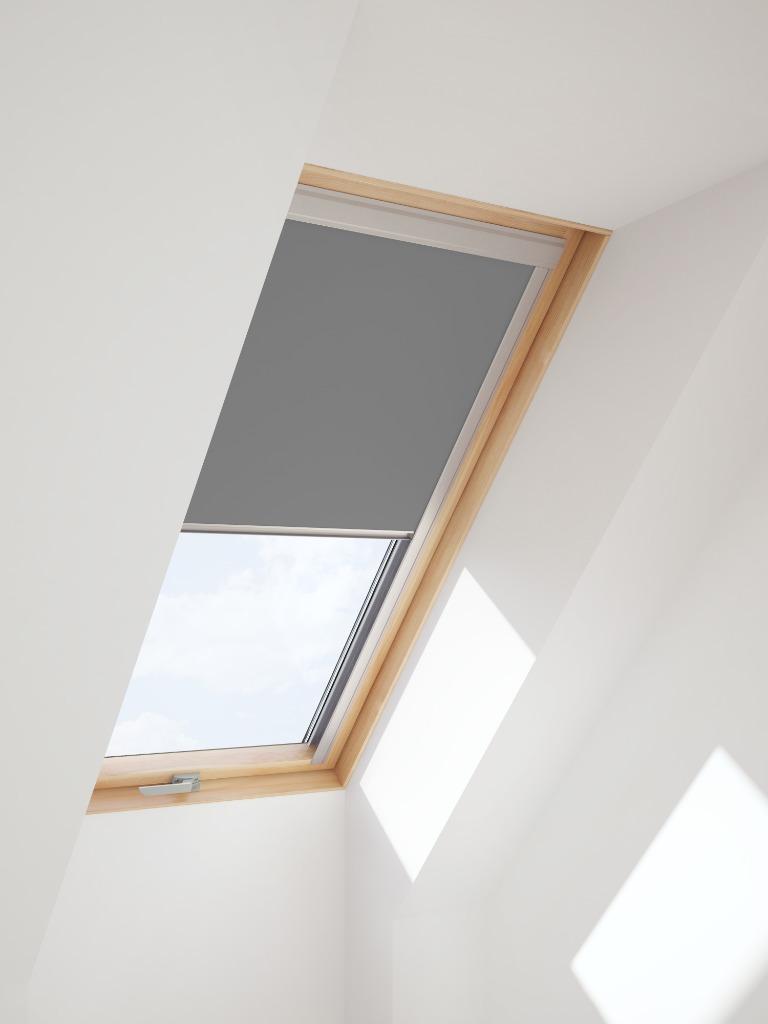 Goedkoop verduisterend rolgordijn voor Velux dakraam!!, Minder dan 80 cm, 80 tot 120 cm, Nieuw, Ophalen of Verzenden