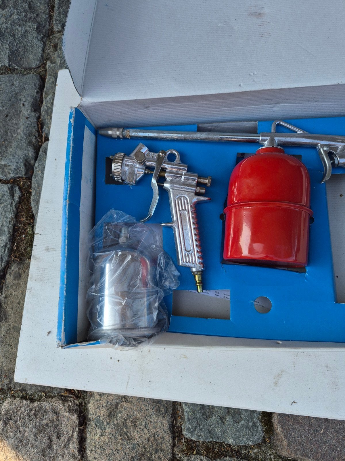 Verfspuit en vloeistofspuit, Doe-het-zelf en Verbouw, Compressors, 25 tot 100 liter, Ophalen of Verzenden, Zo goed als nieuw, 200 tot 400 liter/min