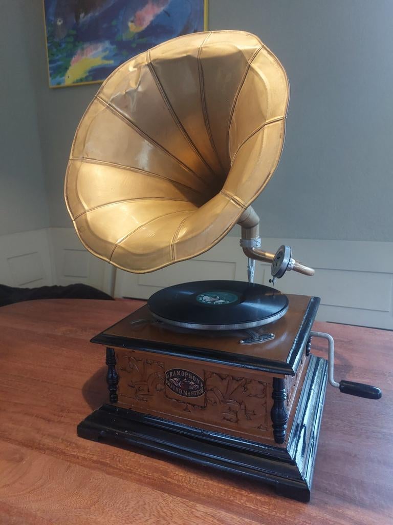 Ter decoratie grammofoon, Ophalen