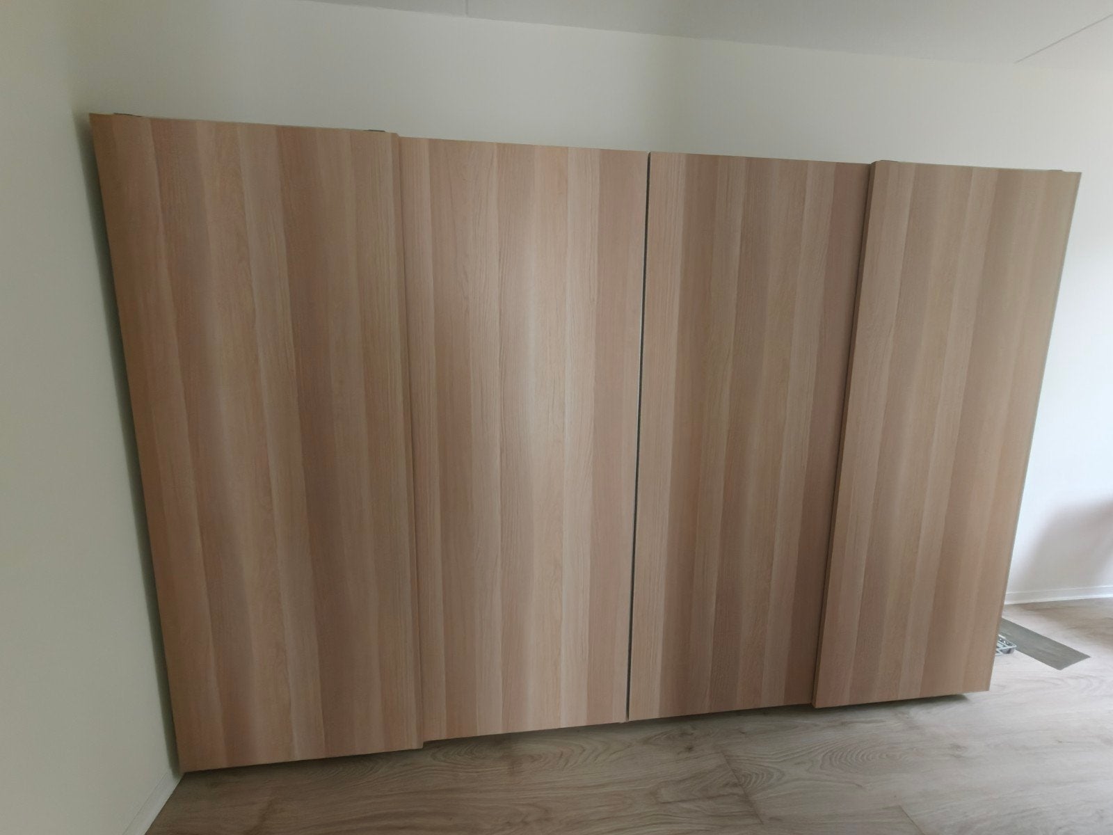 pax kledingkast ikea met schuifdeuren. 3 meter lang OPHALEN, Ophalen, Met lade(s), Gebruikt, Modern, functioneel