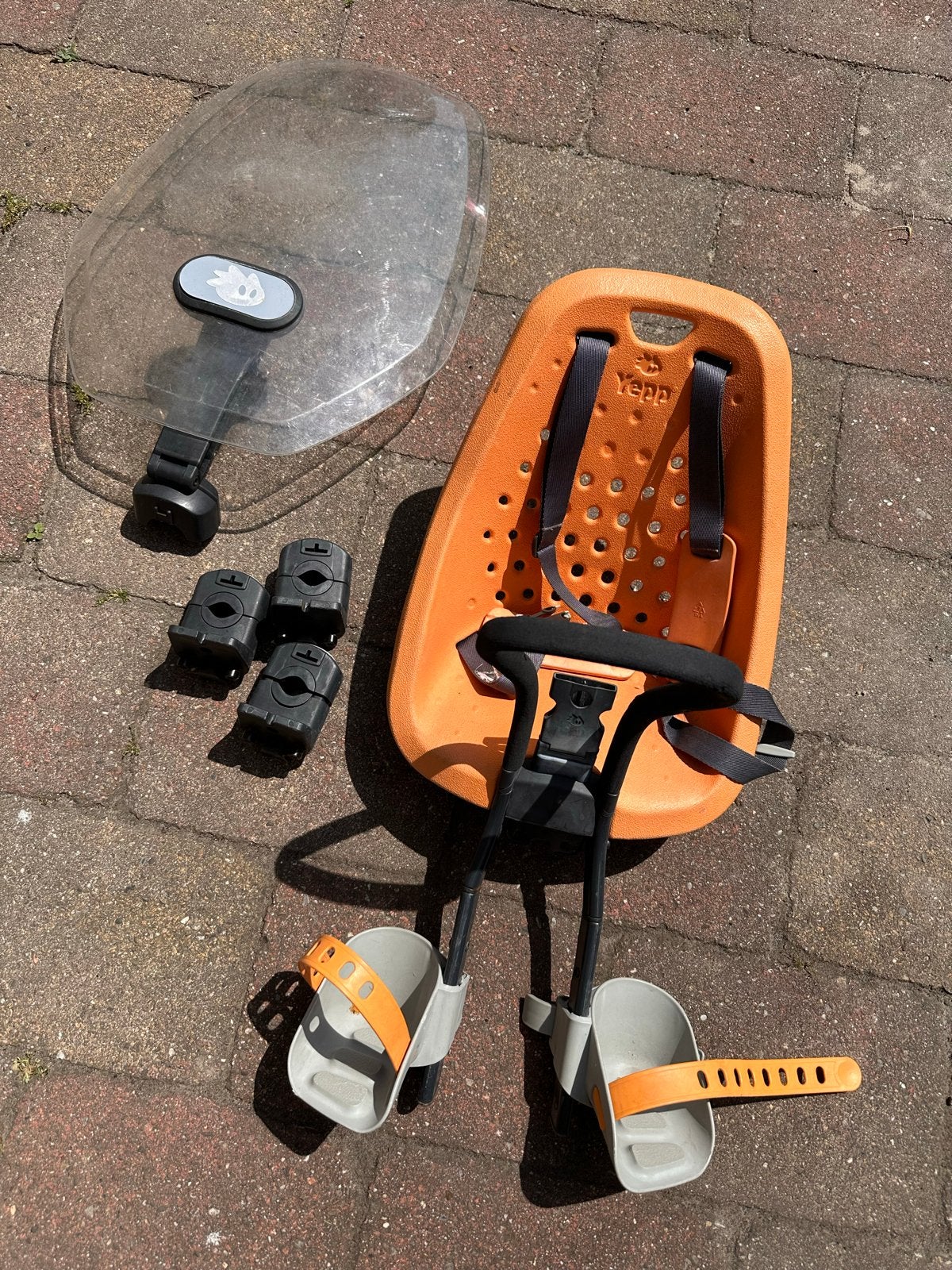 Yepp Mini Fietszitje Voor Kinderen met Windscherm, Ophalen, Voorzitje, 0 t/m 13 kg, Gebruikt