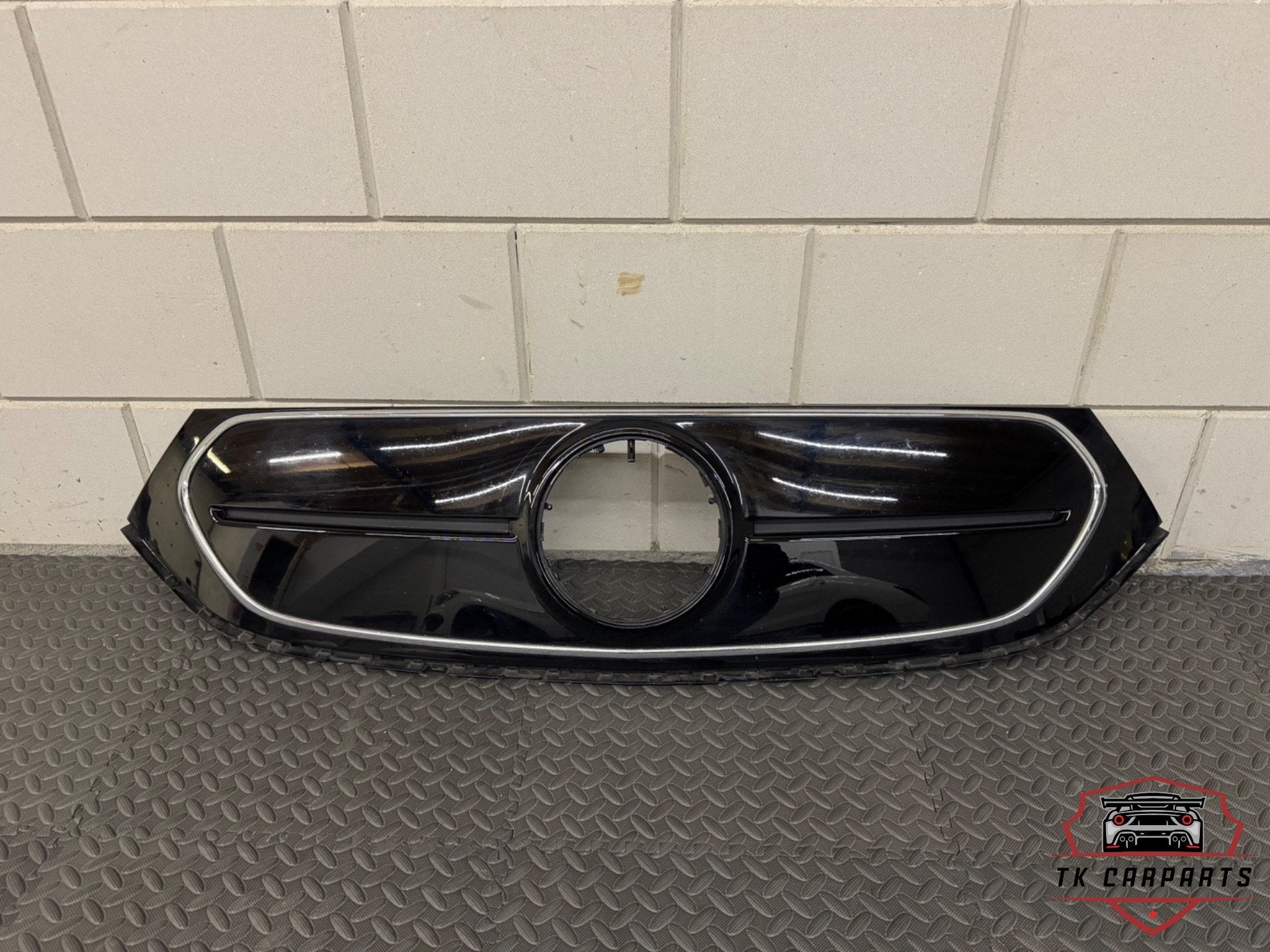 Mercedes eqa grille a2438880700, Gebruikt, Mercedes-Benz AG, Voor, Mercedes-Benz