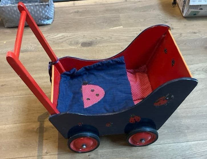 Houten poppenwagen met lieveheersbeestje design, Ophalen, Gebruikt, Duw- of Trekspeelgoed