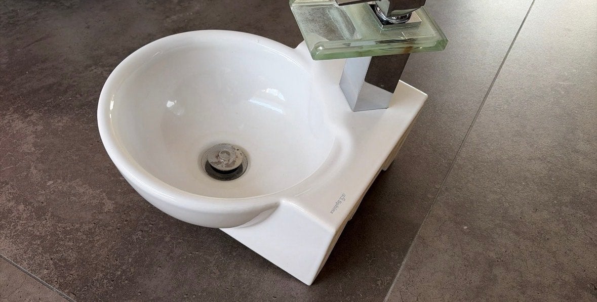 Zgan watervalkraan en hoekwasbak, Ophalen, Zo goed als nieuw, Chroom, Wastafel