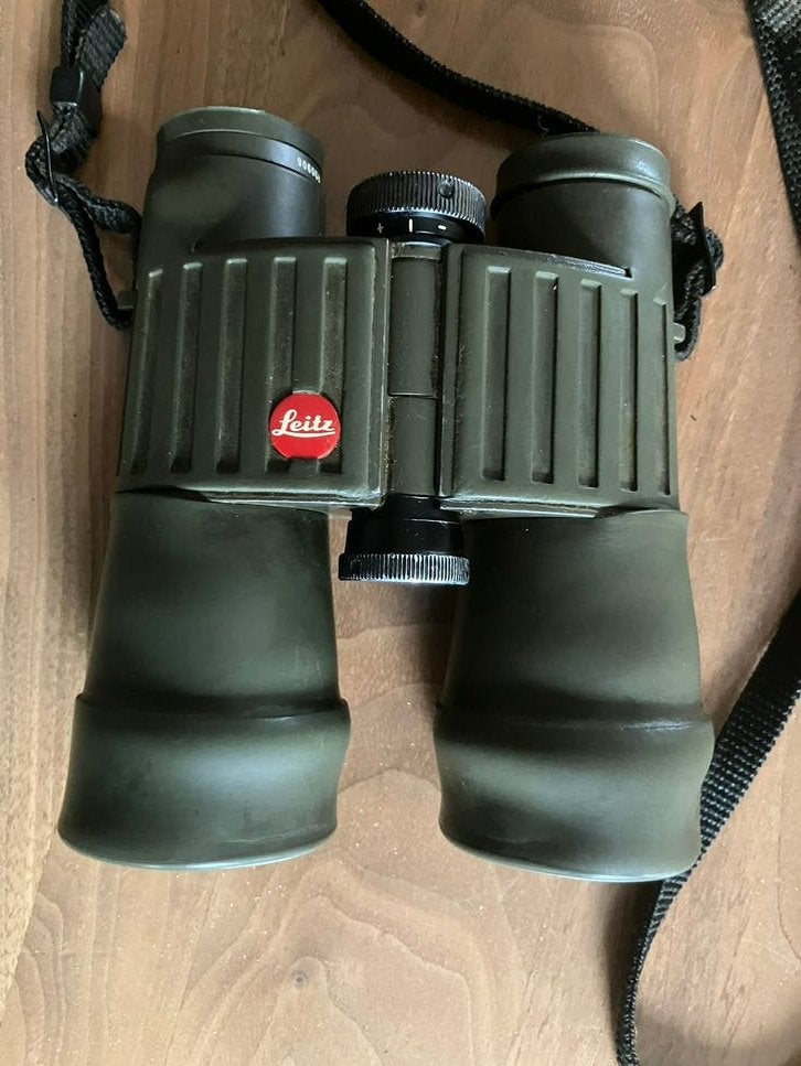 Leitz (Leica) rubber verrekijker 10x40 BA safari m band, Ophalen of Verzenden, Gebruikt, 8 tot 12x, Dakkant (recht)
