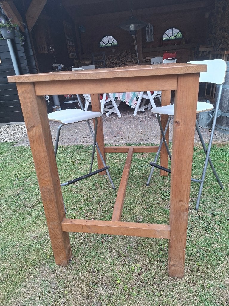 Hoge houten zit/sta tafel, Ophalen, Zo goed als nieuw