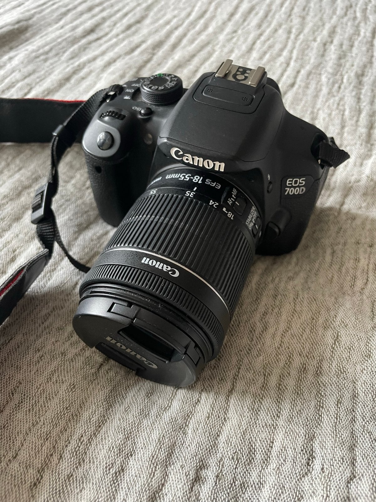 Canon EOS 700D Spiegelreflexcamera + 18-55mm lens, Audio, Tv en Foto, Fotocamera's Digitaal, Spiegelreflex, Canon, Ophalen of Verzenden