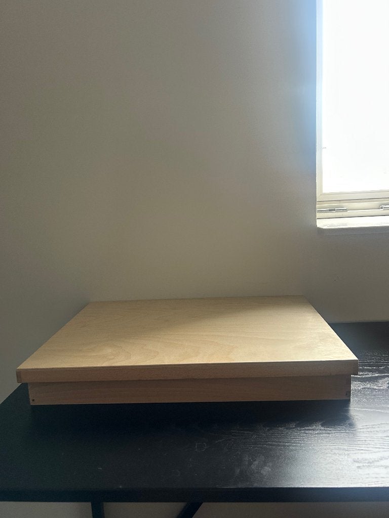 Houten speelbak met deksel, Ophalen, Zo goed als nieuw