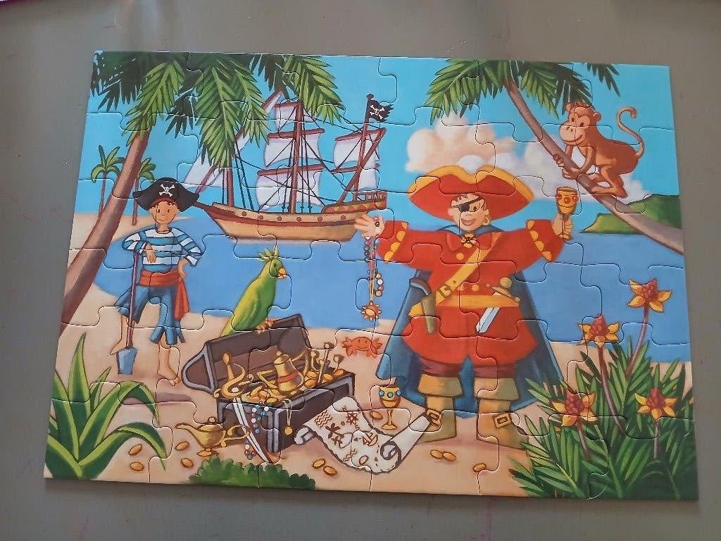 Leuke Djeco puzzel piraat van 36 stukjes, Kinderen en Baby's, Speelgoed | Kinderpuzzels, Ophalen of Verzenden, 10 tot 50 stukjes