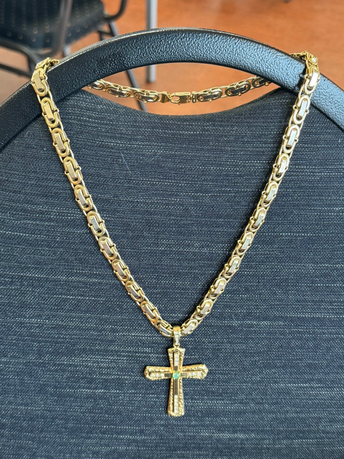 Prachtige Gouden Ketting met Kruis - 14 karaat, Ophalen of Verzenden, Zo goed als nieuw, Met edelsteen, Goud