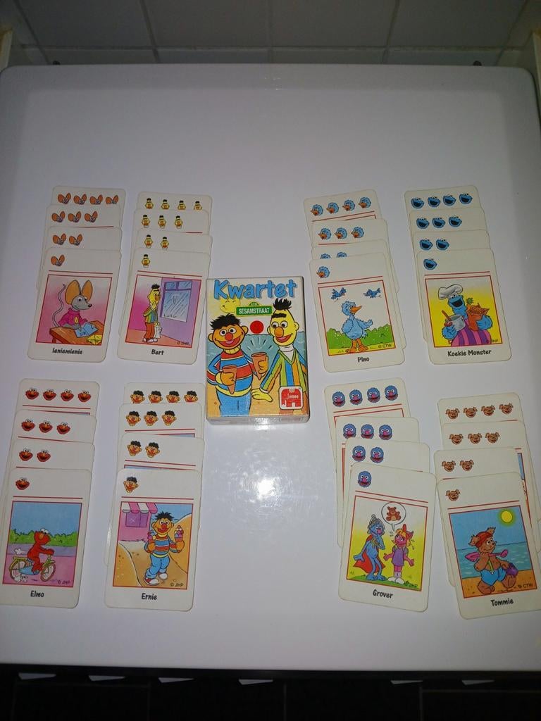 Kwartet Sesamstraat Kaartspel - Vintage, Hobby en Vrije tijd, Vijf spelers of meer, Ophalen, Gebruikt, Jumbo